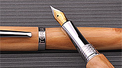 ボルツァーノの木製筆記具